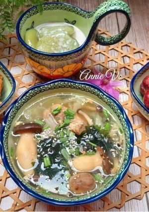 Hình của món Cơm nhà nhiều màu sắc hài hòa.