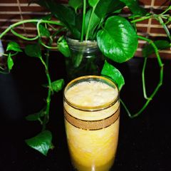 A picture of Peach 🍑 Juice 🍹.