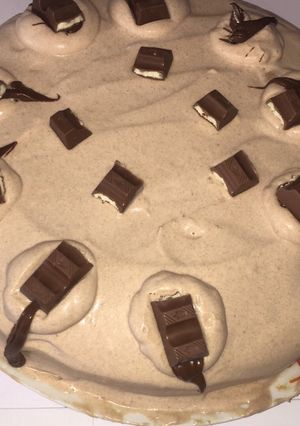 Une photo de Layer cake au kinder