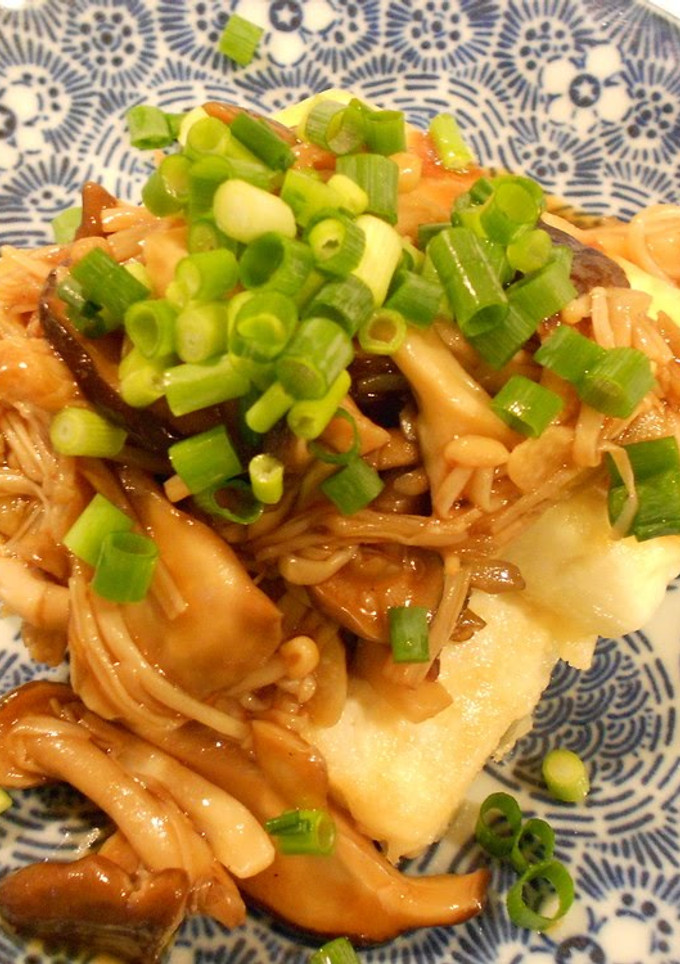 A picture of Tofu Steak With Mushroom Sauce.