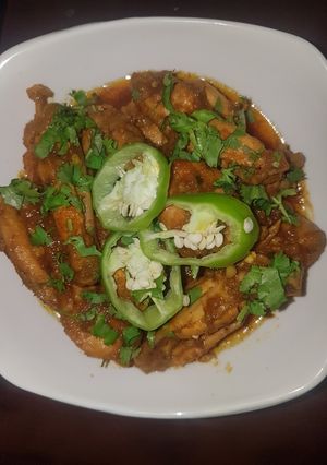 A picture of 6 basic masala chiken wings.