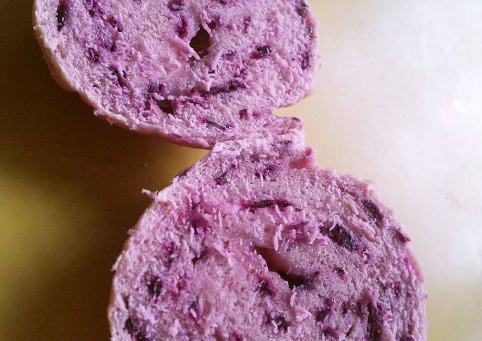 Steps to Prepare Gordon Ramsay Luxurious and Rich Blueberry Bagels