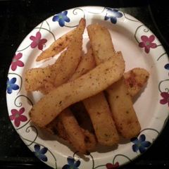 A picture of Tinklee's Seasoned Steak Fries.