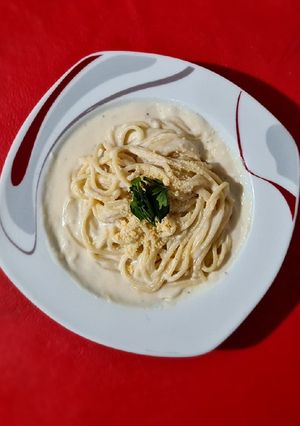 Una foto de Espaguetti con salsa bechamel