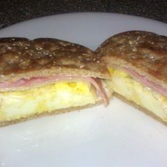 A picture of Rick's Quick 2 Minute Breakfast Sandwich (kid friendly).