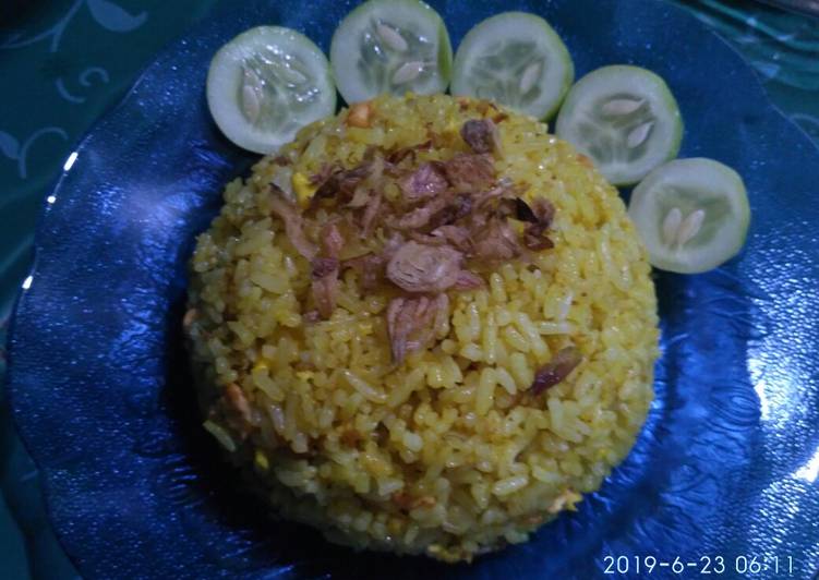 Resep Nasi Goreng Bumbu Kuning Jadi, Menggugah Selera