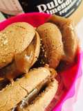 Macarons con dulce de leche de almendras
