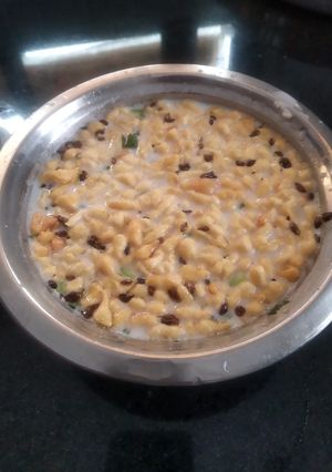 બુંદી નું રાઇતું (Boondi Raita Recipe In Gujarati) રેસીપી મુખ્ય ફોટો