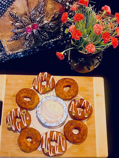 A picture of Potatoes and pasta doughnut kabab.