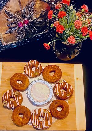 A picture of Potatoes and pasta doughnut kabab.
