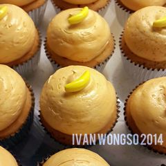 A picture of TOKYO BANANA CUPCAKES.