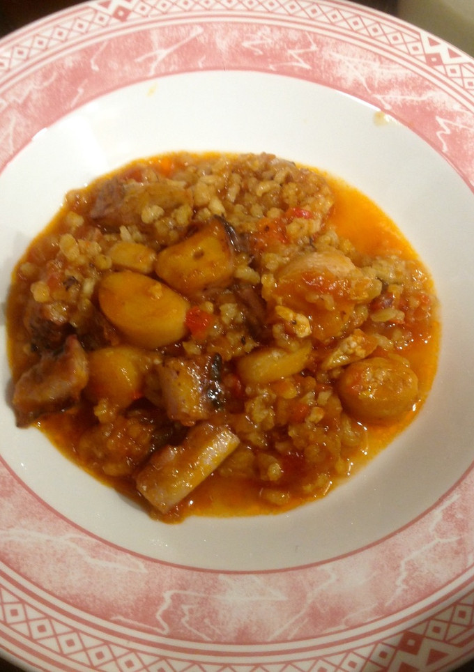 Una foto de Arroz integral con potón económico