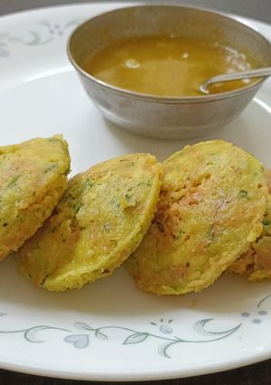 A picture of Instant Oats Rava Idli (Without Fermentation).