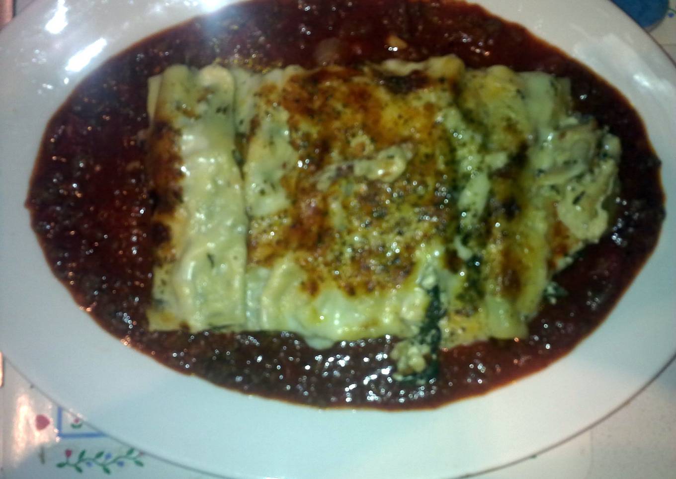 Cannelloni with spinach and ricotta (Malta)