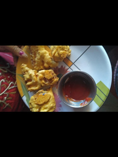 सिंपल ब्रेड पकोड़ा (Simple bread pakoda recipe in Hindi) रेसिपी मुख्य फोटो
