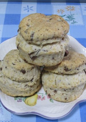 A picture of Easy with Vegetable Oil Crispy Scones.