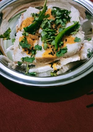 इंस्टेंट ब्रेड ढोकला (Instant Bread Dhokla Recipe in Hindi) रेसिपी मुख्य फोटो