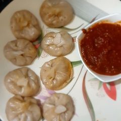 A picture of Steamed Momos.