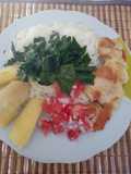 Pollo al comino con ensaladas