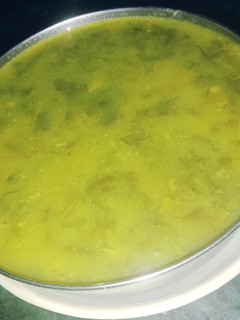 बथुआ की दाल (bathua ki dal recipe in Hindi) रेसिपी मुख्य फोटो