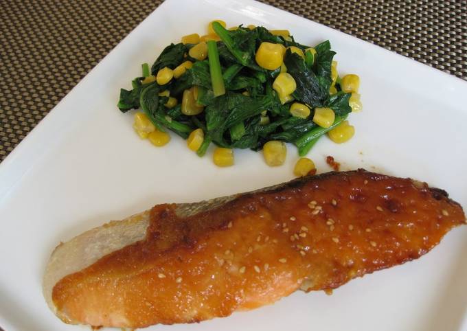 Recipe of Award-winning Western-style Saikyo Miso Fried Salmon