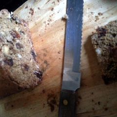 A picture of Walnut and date loaf.