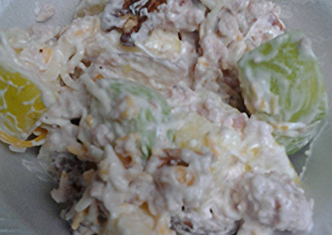 How to Prepare Homemade Apple and Ham Salad
