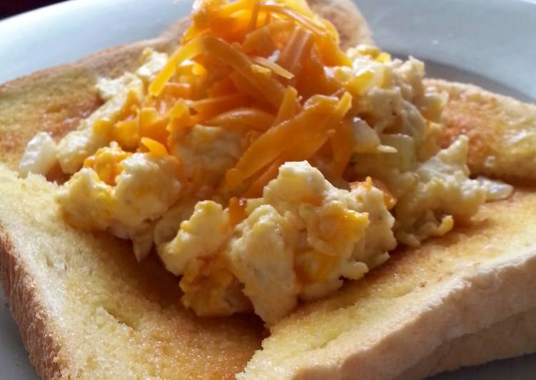 Recipe of Perfect Scrumptious Scrambled Egg