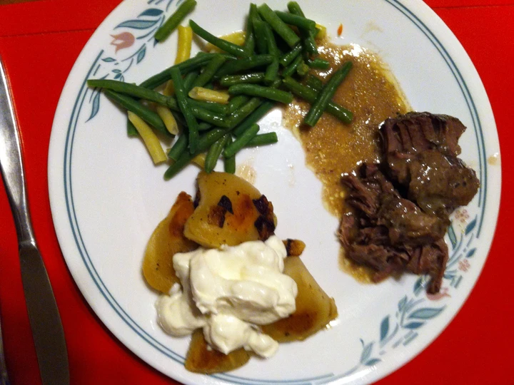Easy Steps to Prepare Nonna's Crock Pot Cross Rib Roast the So Delicious Can spoil the tongue
