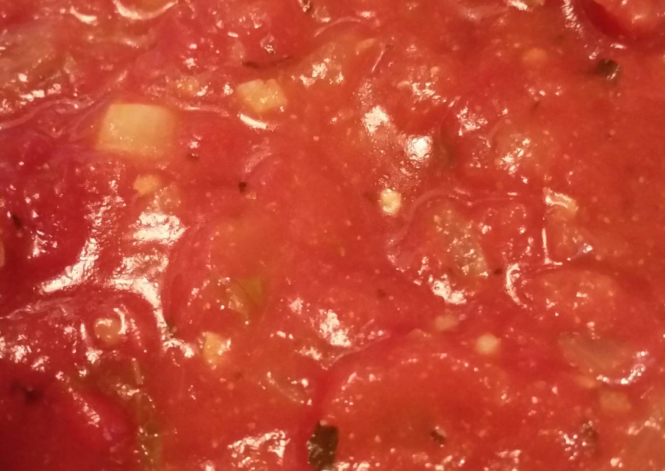 Quick Rustic Basil Marinara Sauce