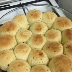Beehive Yummy Cheese Buns A picture of Beehive Yummy Cheese Buns.