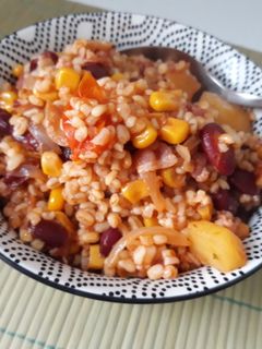 Baconos-bulguros egytálétel recept fotója