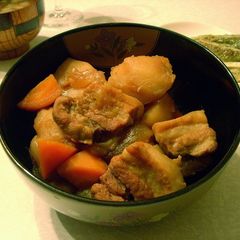 A picture of Nikujaga (Simmered meat and potatoes) with Thick Cut Pork Belly.