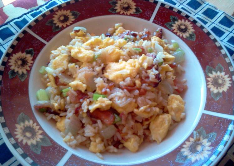 How to Make Homemade Breakfast Fried Rice