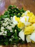 Ensalada de radicheta/achicoria con ajo y huevo