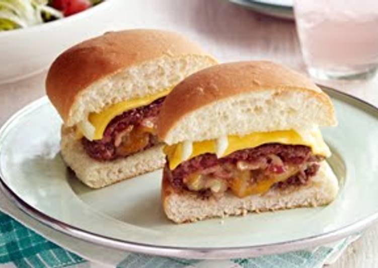 Easiest Way to Prepare Speedy Bacon Stuffed Burger