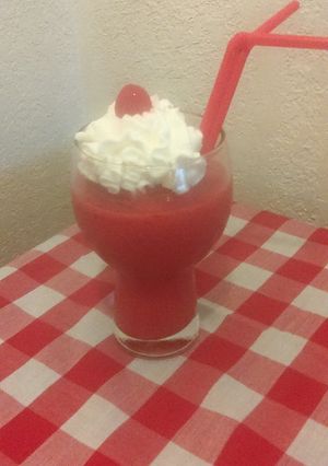 A picture of Strawberry Daiquiri Smoothie.
