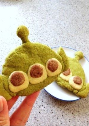 A picture of Great for Halloween - Little Green Men Cookies.