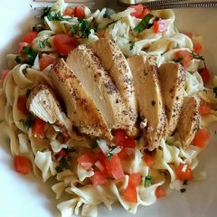 A picture of Peppered Chicken and Noodles.