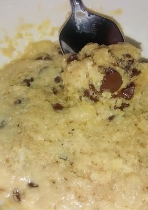 A picture of Mandy luvs sweets Microwave Choco Chip Cookie.