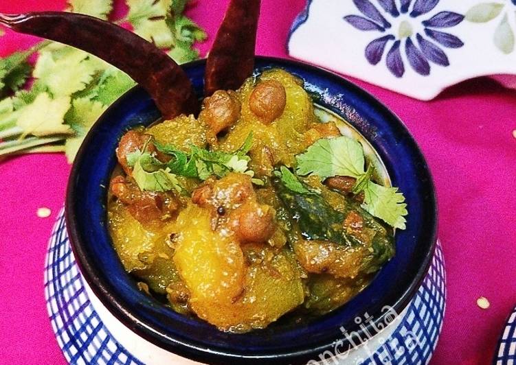 Recipe of Super Quick Homemade Banarsi Khatti Meethi Kaddu Chana Vegetable