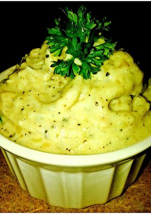 A picture of Mike's Easy Garlic Butter Spread.