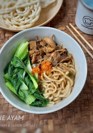 Foto resep Mie Ayam (topping ayam & jamur shitake)