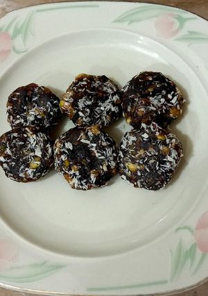 A picture of Date delight,.