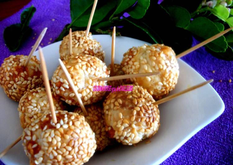 BOULE FEUILLETÉE au FROMAGE & SÉSAME