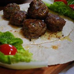 A picture of Persian petit meatballs (Kofteh rizeh Yazdi).
