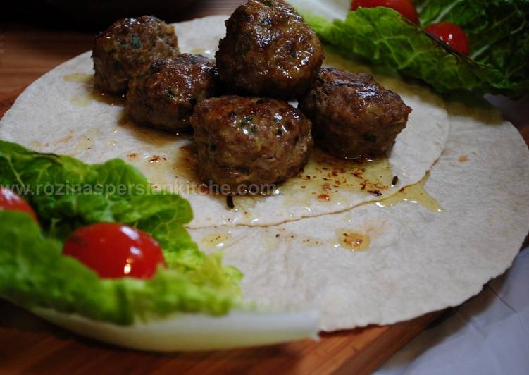 Persian petit meatballs (Kofteh rizeh Yazdi)