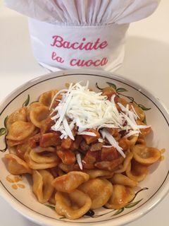 Foto di Orecchiette con sugo di capocollo di maiale