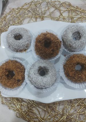 صورة لوصفة كيك موسكتشو في قواليب صغيرة