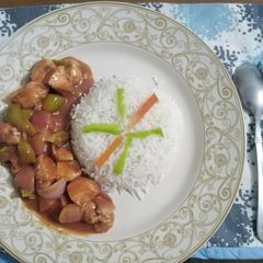 A picture of Chicken shashlik restaurant style.